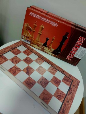 Stalo žaidimas 3in1mediniai nardai, šachmatai ir šaškės